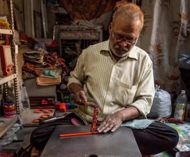 Artisan working 4